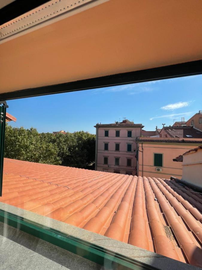 Il Cappellaio Matto Apartment Livorno Exterior foto